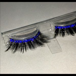 Hand-Set SWAROVSKI CRYSTAL Synthetic Eyelashes